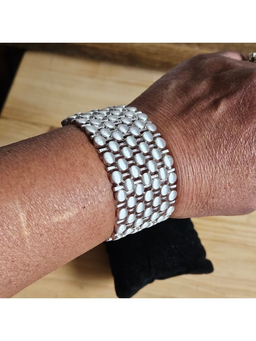 Silver-toned Brushed Metal Alloy Button Stretch Bracelet